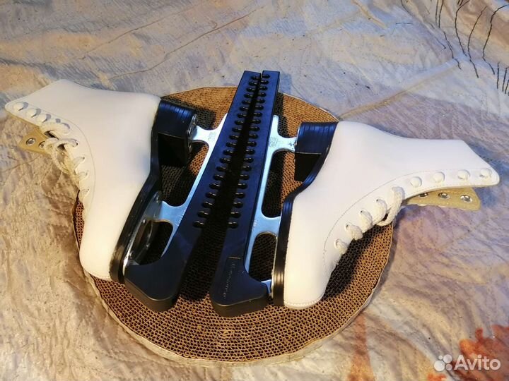 Коньки фигурные детские 34 размер