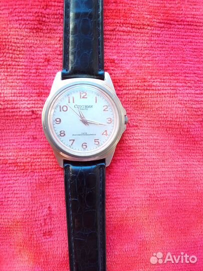 Мужские кварцевые часы 