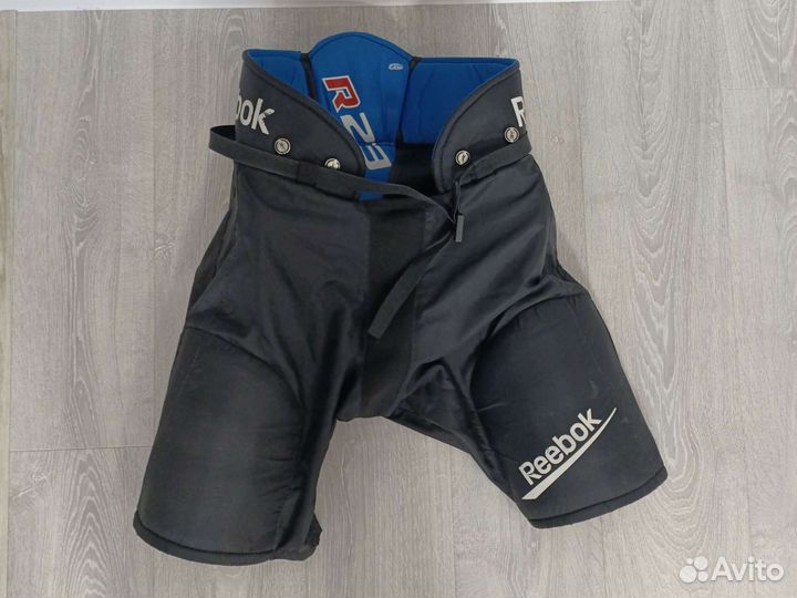 Форма хоккейная