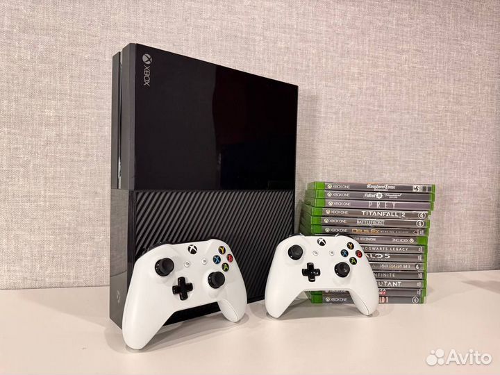 Xbox One S более 900 игр