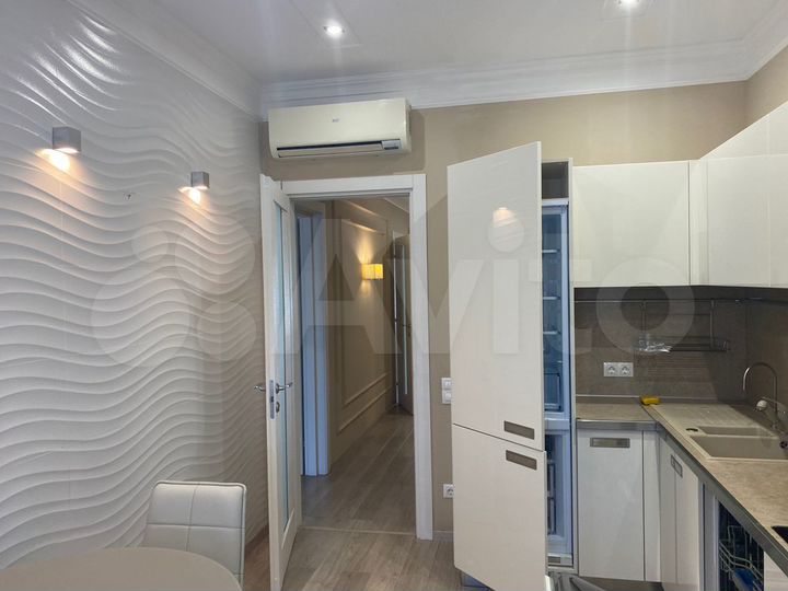 3-к. квартира, 130 м², 3/10 эт.