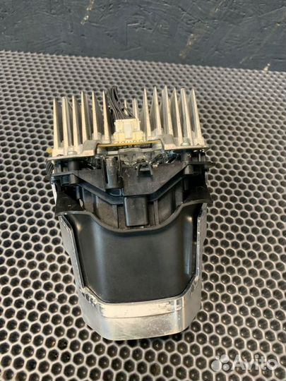 Линза фары передняя правая Bmw X7 G07 M-pack