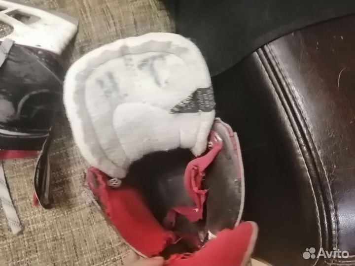 Хоккейные коньки bauer