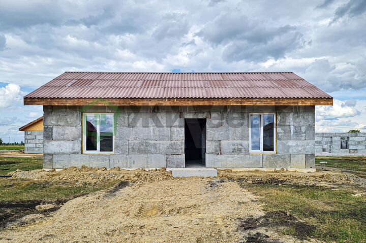 Дом 65 м² на участке 8 сот.