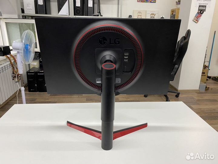 Монитор LG UltraGear 27' / 144 Гц