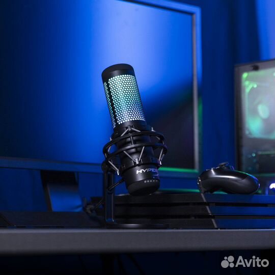 Студийный микрофон