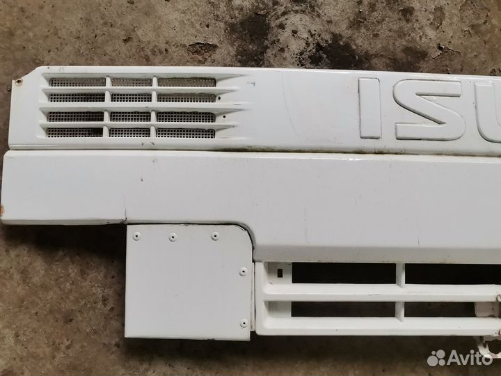 Капот Решетка радиатора Isuzu ELF NHR55 NKR58