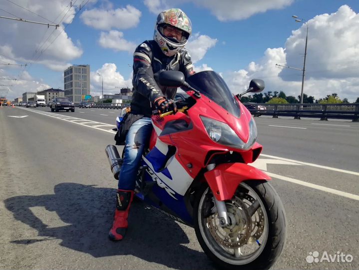 Honda cbr 600 f4i