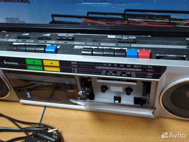 Магнитола двухкассетная International AK-21