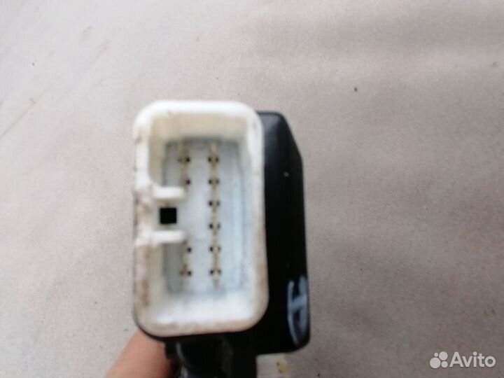 Моторчик люка для Suzuki Grand Vitara 2005-2015