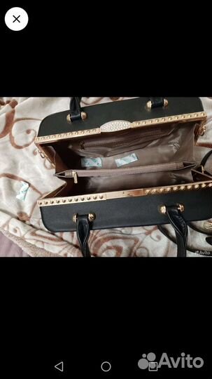 Сумка-чемоданчик натур новая