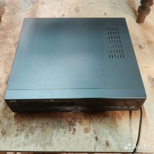 Видеомагнитофон