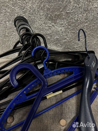 Вешалки плечики бу 9 шт