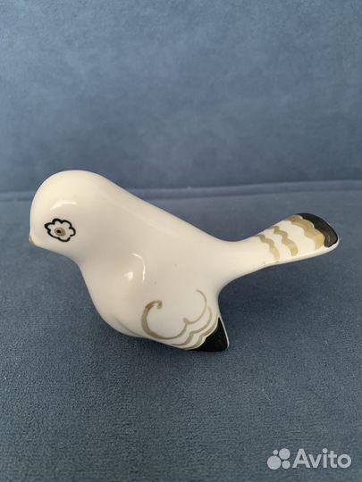 Статуэтка фарфор 