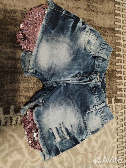 Джинсовые шорты