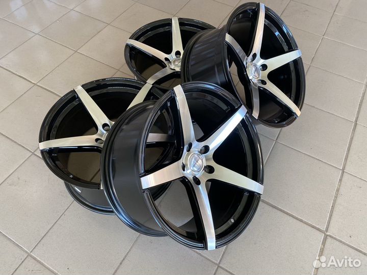 Литые диски R18 Новые Vossen VPS-303
