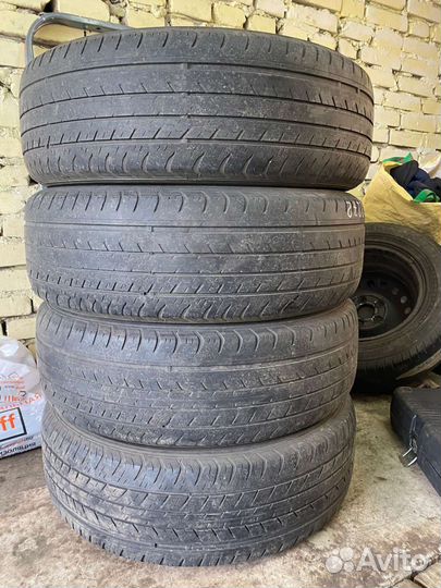 Dunlop Grandtrek ST30 225/60 R18 100H