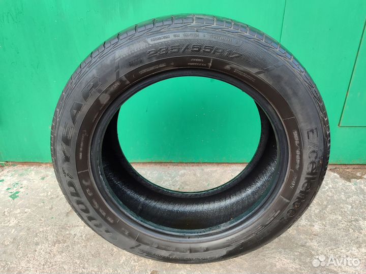 Goodyear Excellence 235/55 R17