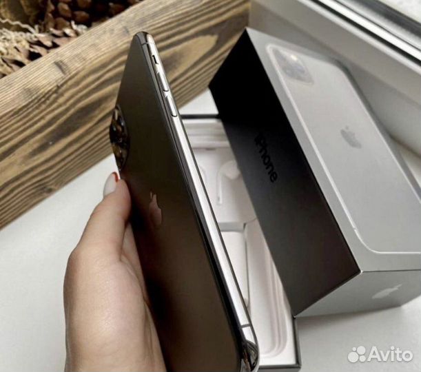 iPhone 11 Pro Max, 256 ГБ