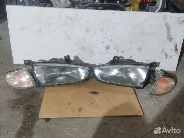 Фары на hyundai lantra 1