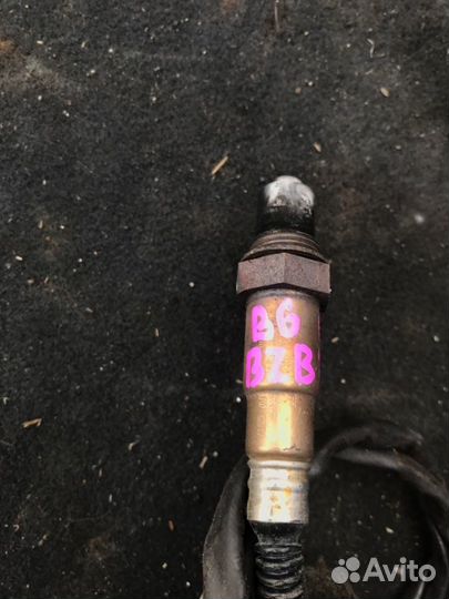 Датчик расхода воздуха Volkswagen Passat B6 2006