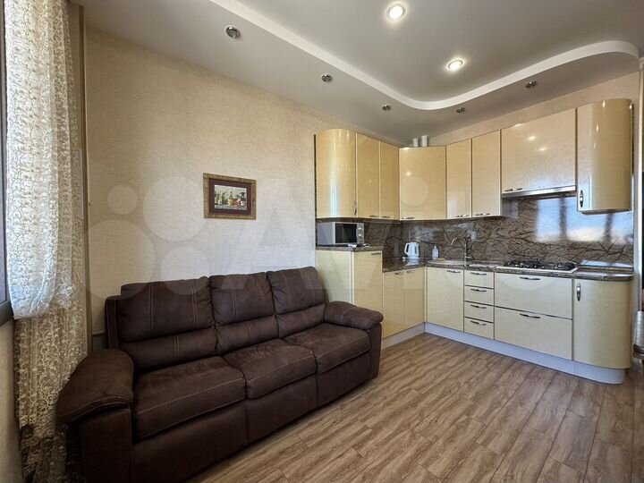 2-к. квартира, 55 м², 6/6 эт.