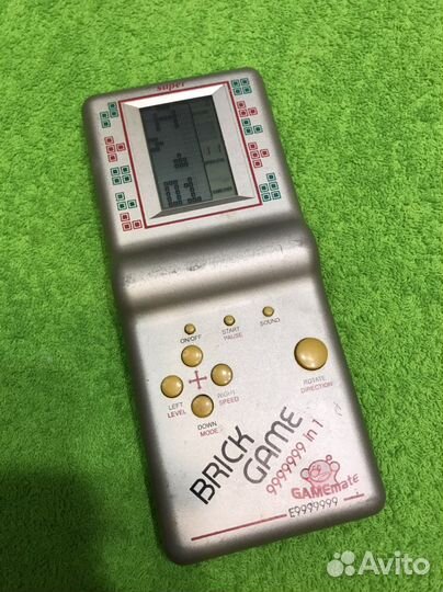 Тетрис Brick Game из 90х