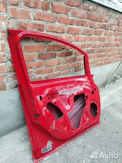 Дверь передняя левая на Опель астра j