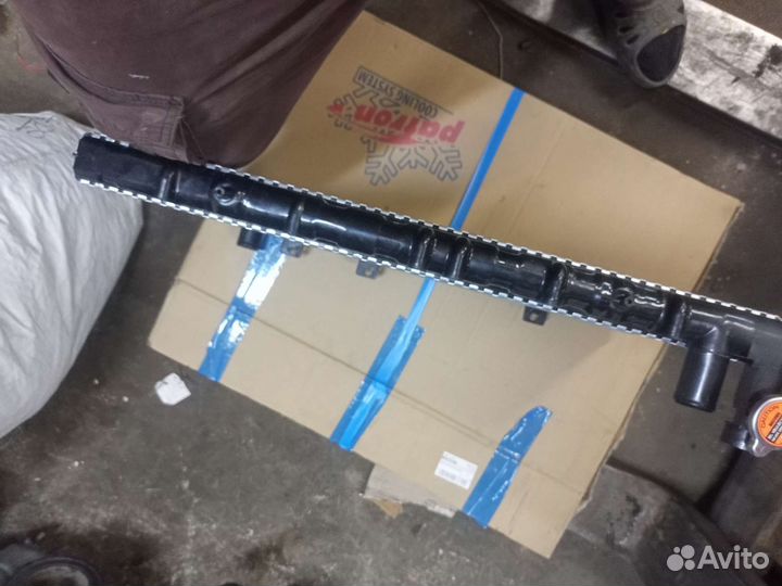 Новый радиатор на Nissan Primera P10 1,6/2,0