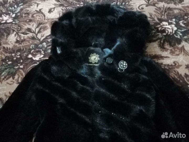 Шуба мутоновая с капюшоном новая44р