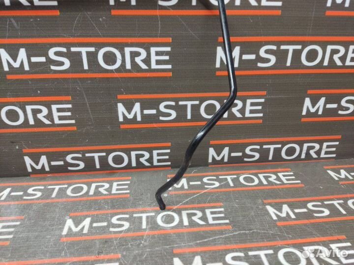 Патрубок системы охлаждения передний Mercedes-Benz