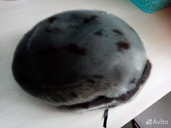 Зимняя кепка из натурального меха