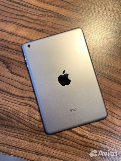 iPad Mini 2 (Акб 94%, WiFi + 16)