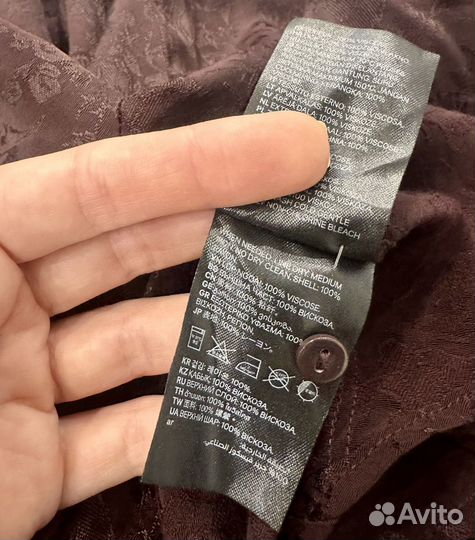 Длинное платье на запах цвета марсала