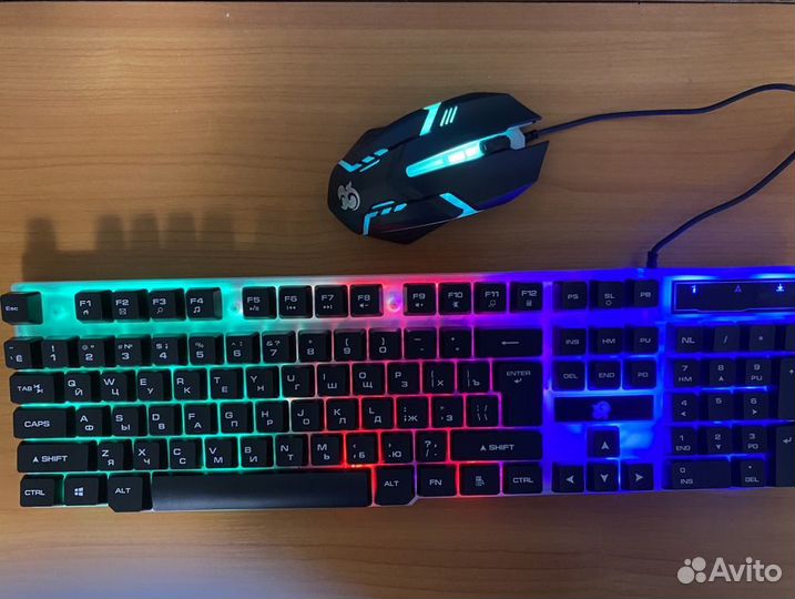 Игровая механическая клавиатура и мышь