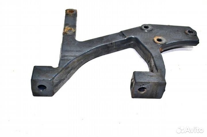 Кронштейн крыла, передний мост задний левый scania