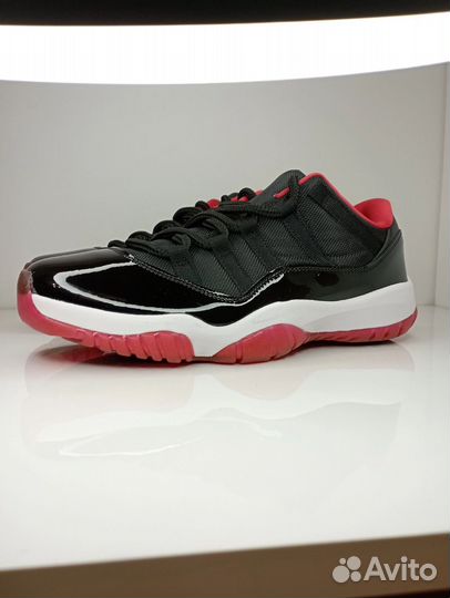 Кроссовки Nike Air Jordan 11 Retro Low