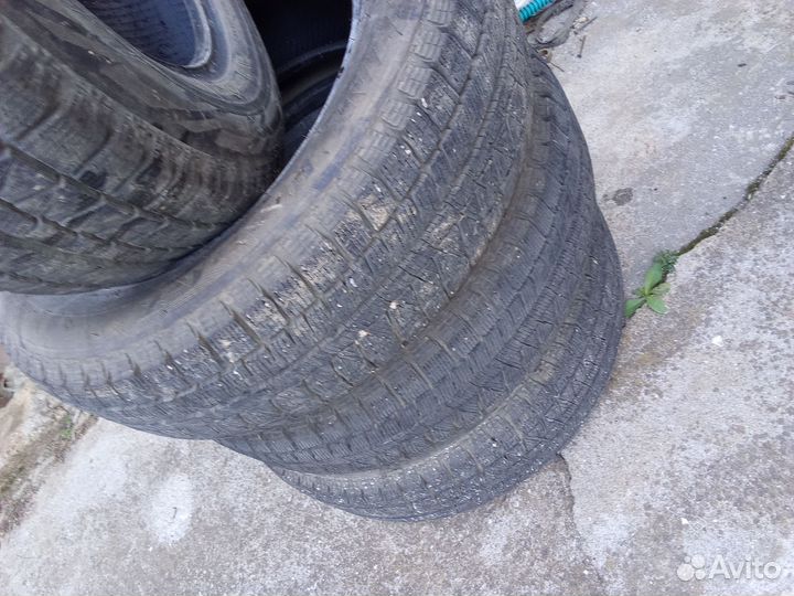 Bridgestone Blizzak DM-V1 185/65 R15