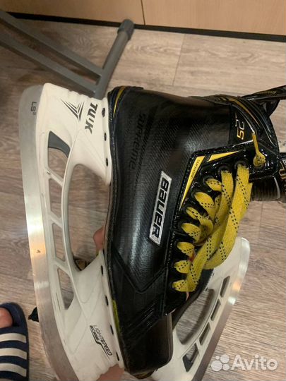 Хоккейные коньки bauer