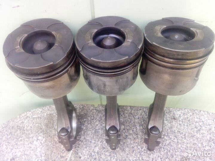 Поршень с шатуном для Митцубиси л 200 Mitsubishi L