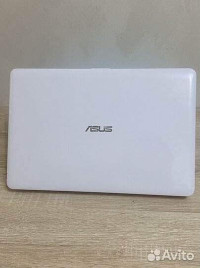 Ноутбук asus core i5-7200u / GF 920 MX/ SSD 500gb