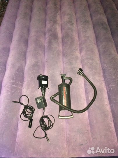 Надувной матрас с насосом