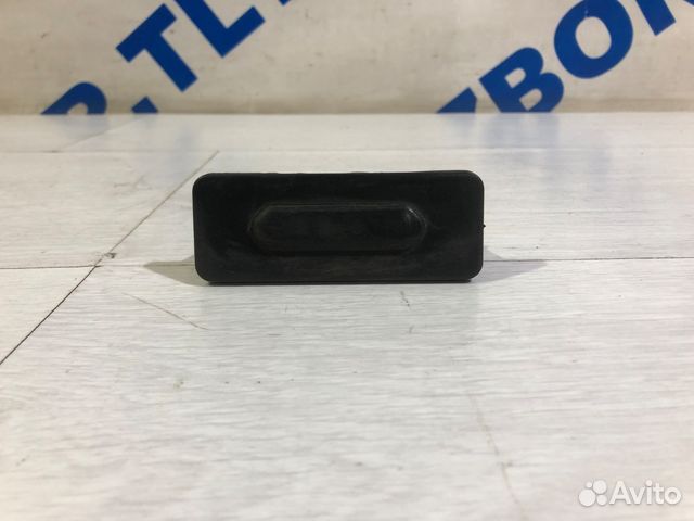 Кнопка открывания багажника LADA vesta 1.6 мт седа