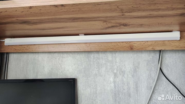 Лампа настольная подвесная