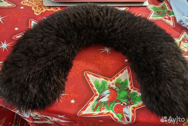 Меховой воротник из ламы