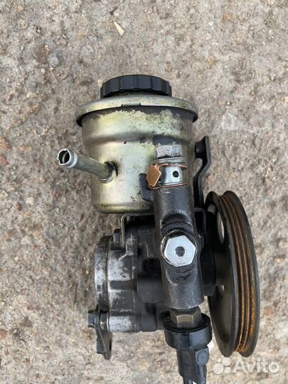 Гур toyota corolla AE110 5A