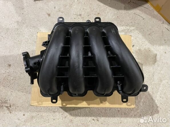 Впускной коллектор Мазда 3 бм