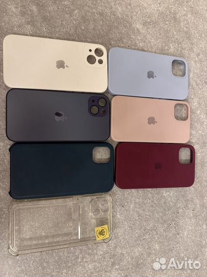 Чехол на iPhone 13