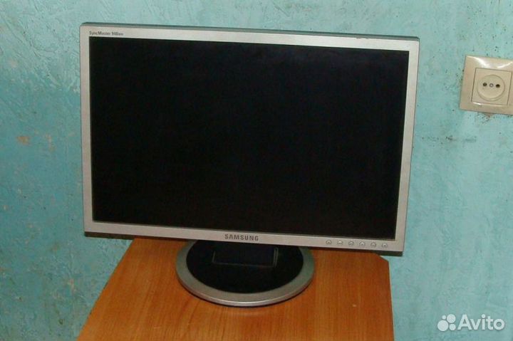 ЖК монитор. Samsung 19 дюймов. Доставка