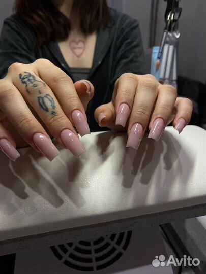 Наращивание ногтей на дому